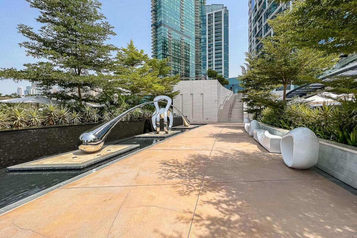 Frank Porter - The Address Jbr Dubai Exterior photo
